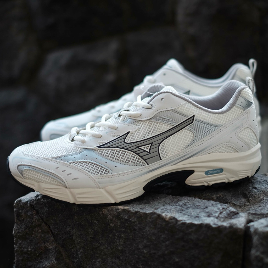 Mizuno MXR Snow White