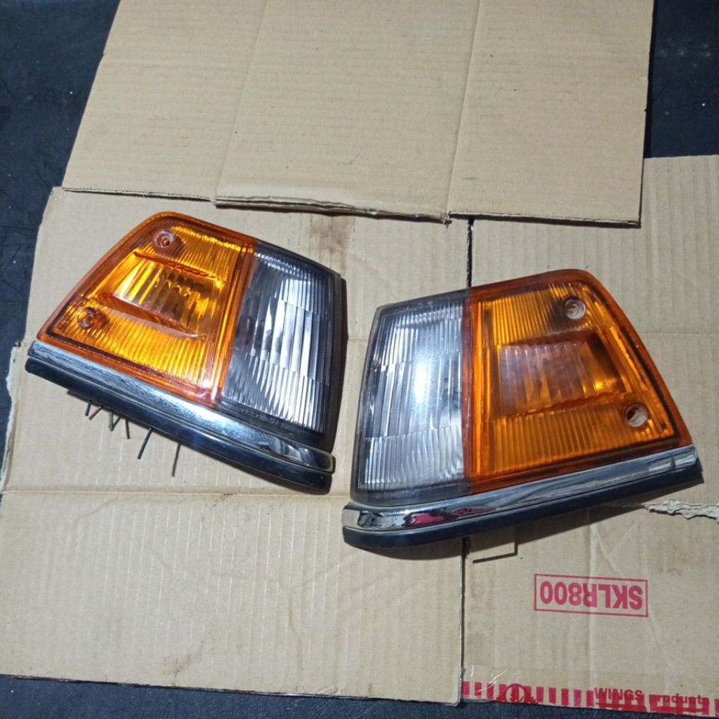 lampu sein Honda Civic wonder 86 87 sepasang