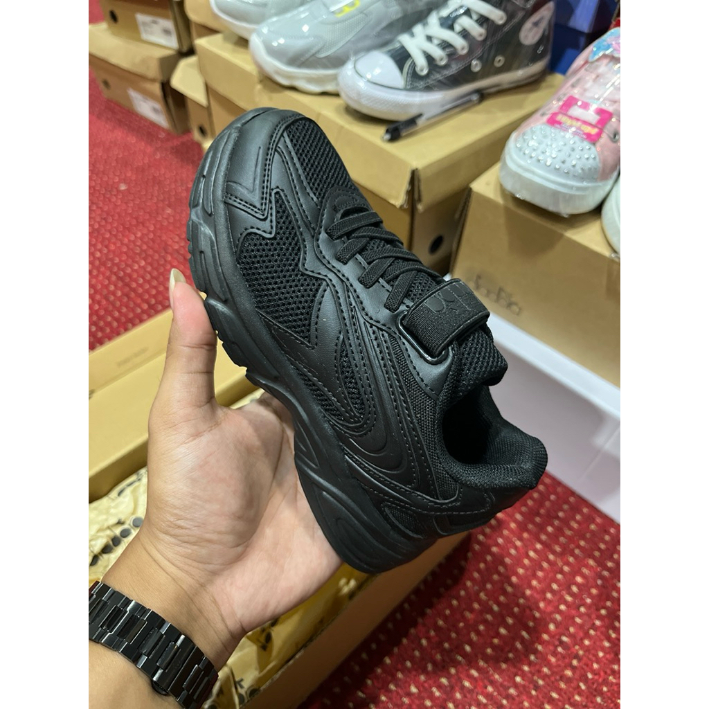 Diadora Nelas JR Full Black Original BNIB