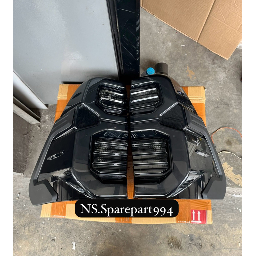 stoplamp lampu belakang toyota hilux variasi 2022 2023 2024 2025