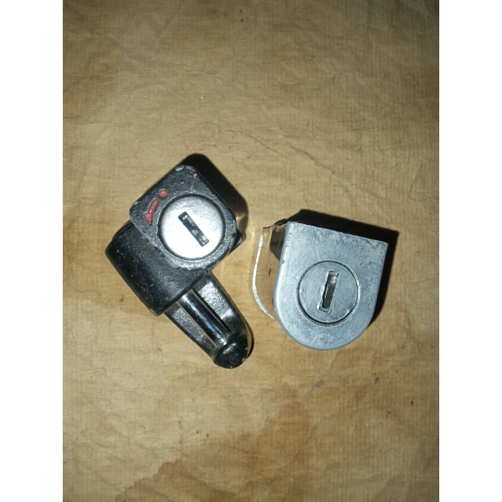 kunci stang helmet holder honda cb cb100 cb125 s90 c70