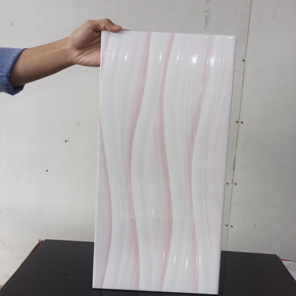 keramik 25x50 dinding uno maldives pink kW 1/keramik dinding/keramik dinding kamar mandi/keramik dap
