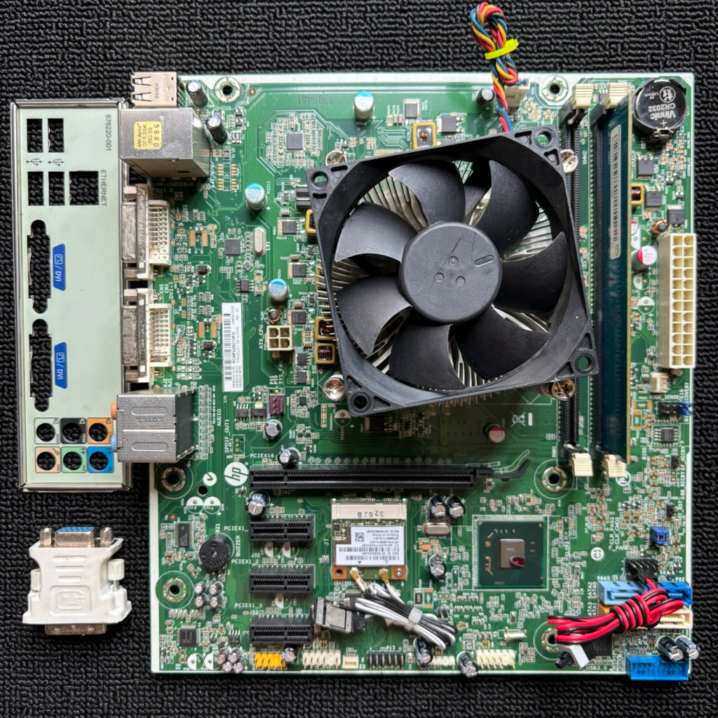 MOBO HP H61 + CORE I3 2100 3.1GHZ + RAM 2GB + FAN LGA 1155 DDR3