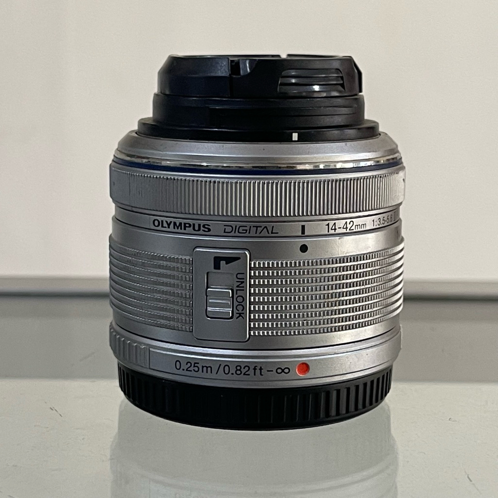 lensa olympus 14-42mm mulus no minus