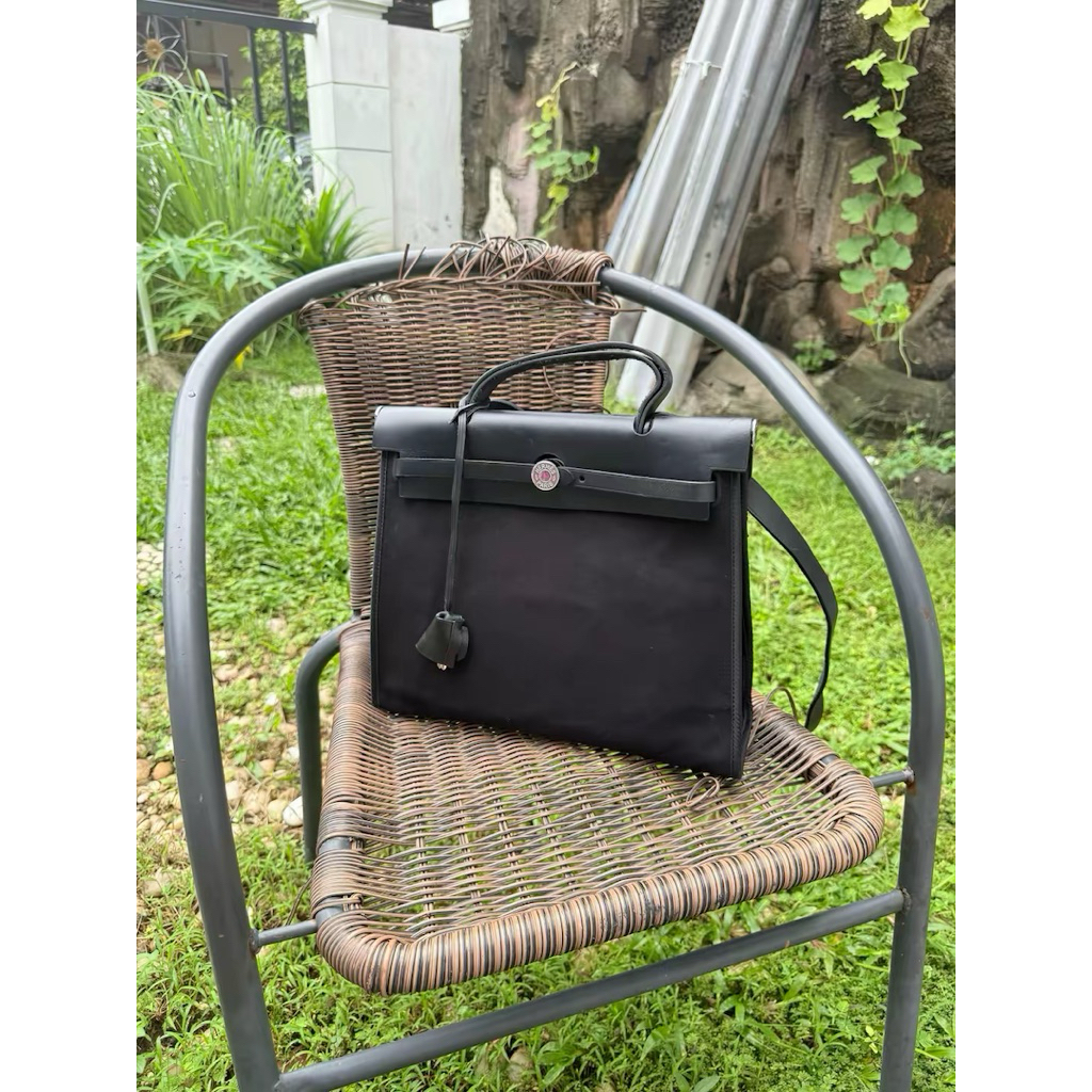 Hermong Kremes Herbag 31 All Black (Noir) - Preloved