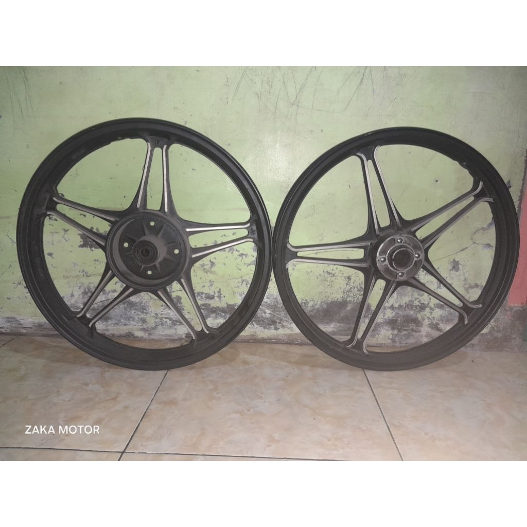 Velg Depan Belakang Suzuki Thunder 125 Original Mulus