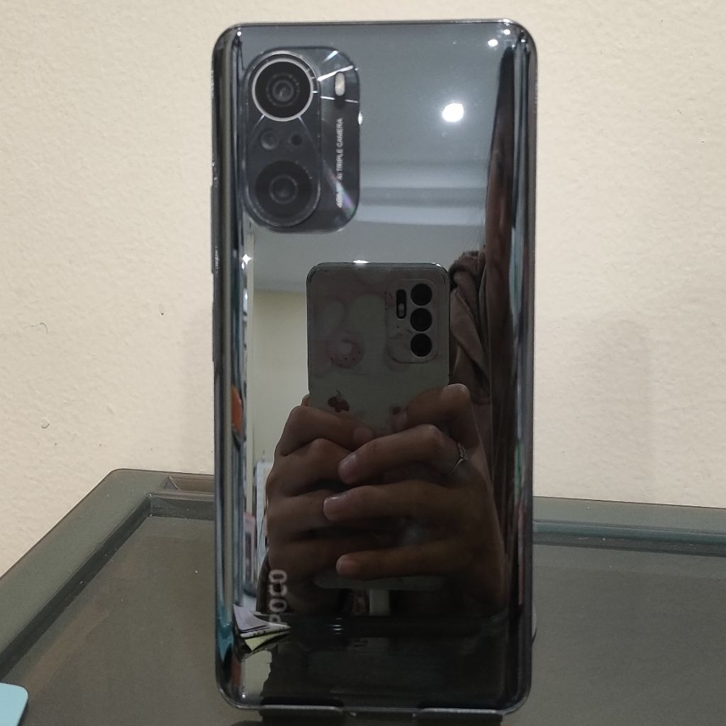 Handphone Xiaomi Poco F3 Ram 6 128GB (Batangan Tanpa Charger)