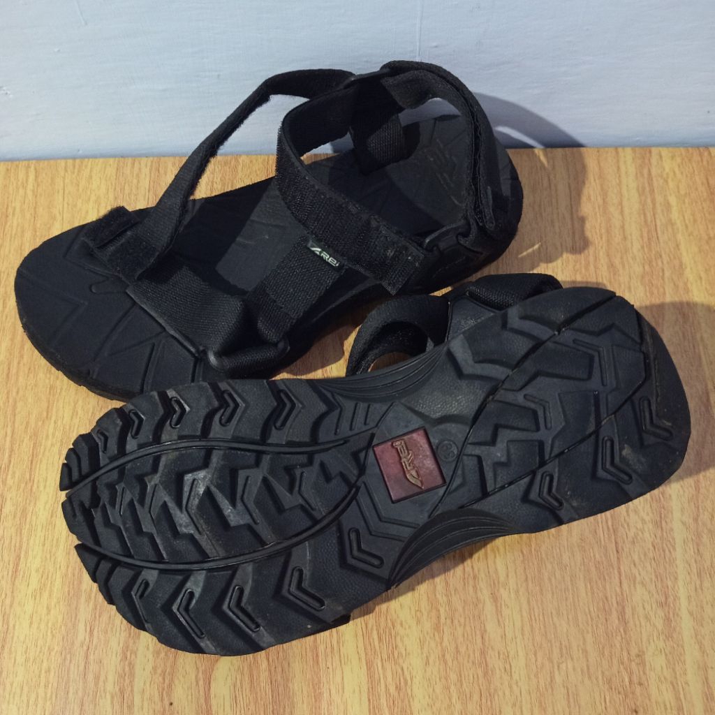 Sandal Gunung Tali Rei ORIGINAL Size 39