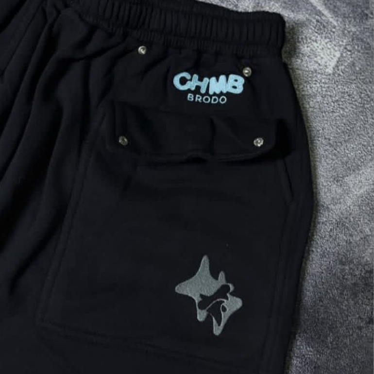 CELANA PENDEK CHMB BRODO EMBLEM BORDIR FLEECE COTTO COD