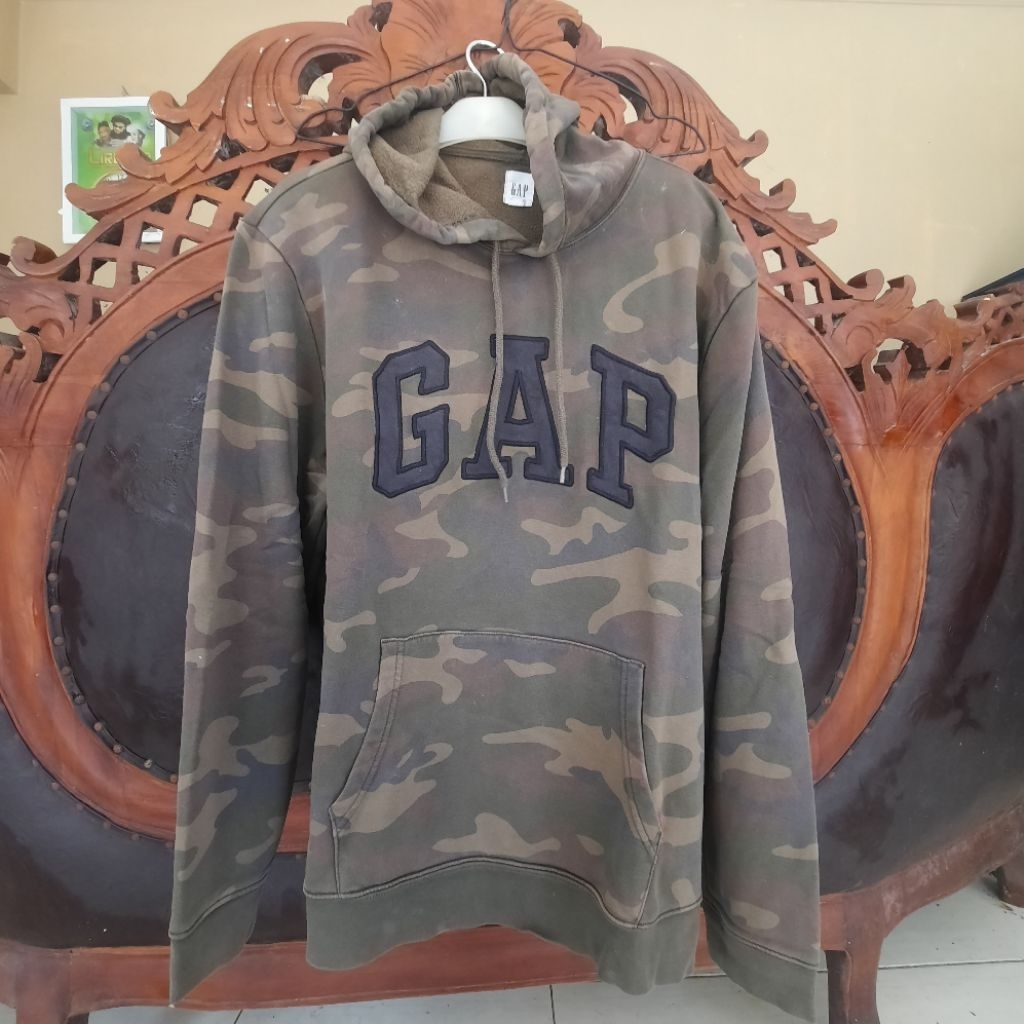 GAP camo hoodie