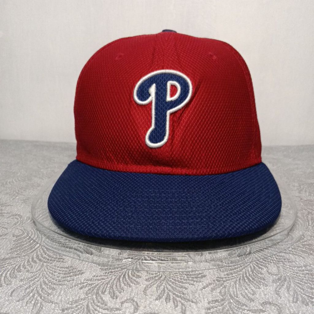 Topi NEW ERA x MLB Fitted size 7 1/8, ( Philadelphia Phillies ) second original.