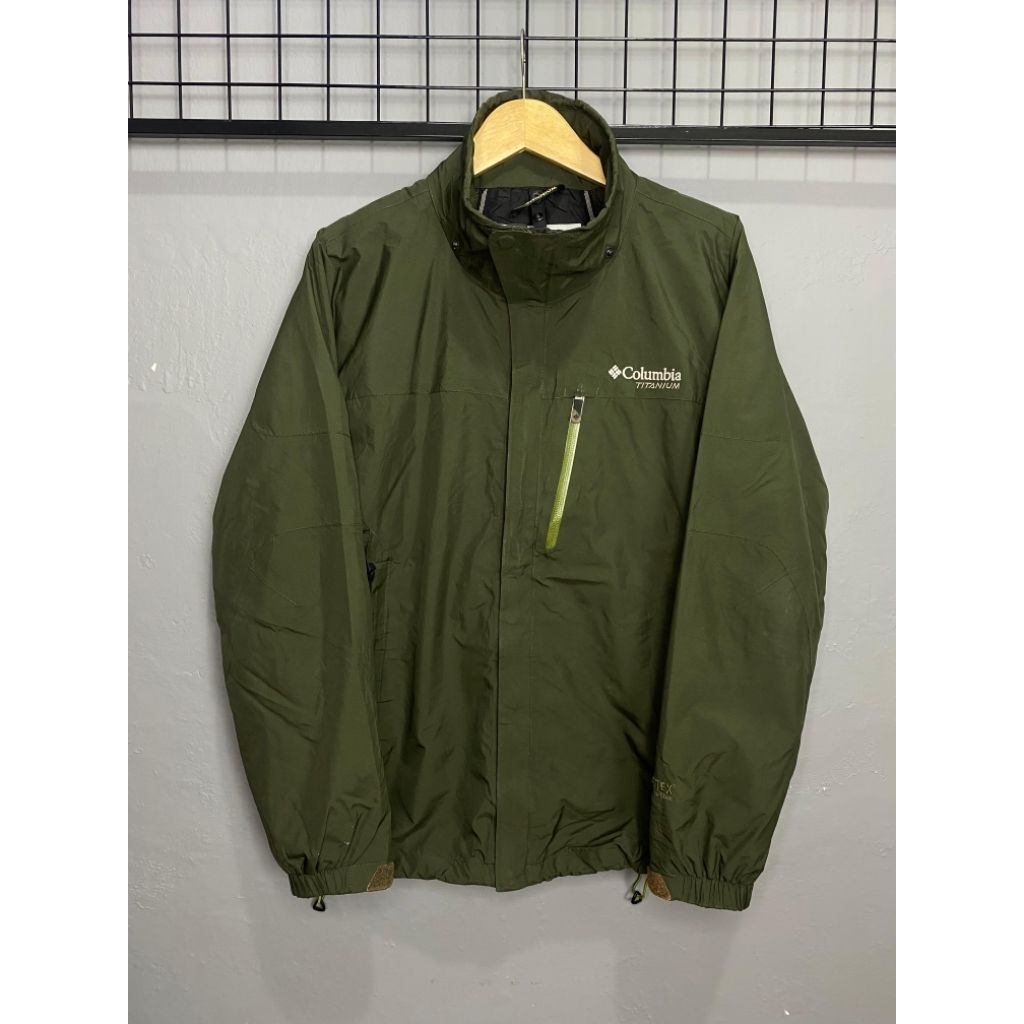 COLUMBIA TITANIUM GORETEX OUTDOOR JAKET