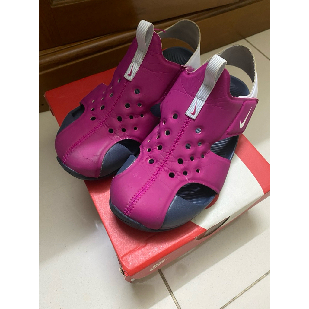 Sepatu sandal Anak perempuan merk NIKE Original (Preloved)