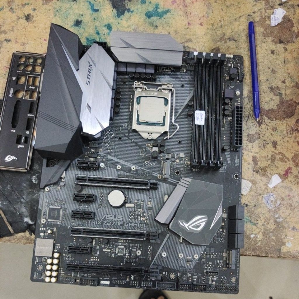 mainboard Asus strix z270f gaming ddr4 + procsesor core i7 7700k gen7