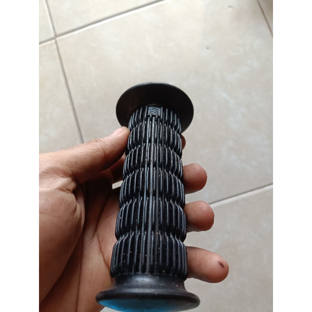 handgrip suzuki a100 suzuki ts100 honco t125 stinger original nos japan bagian kanan saja