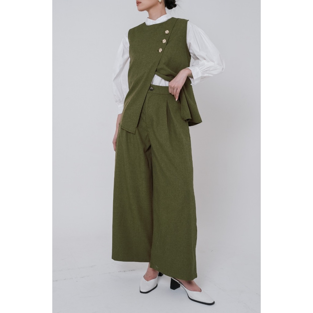 Seminggu.rtw - Tyra Set