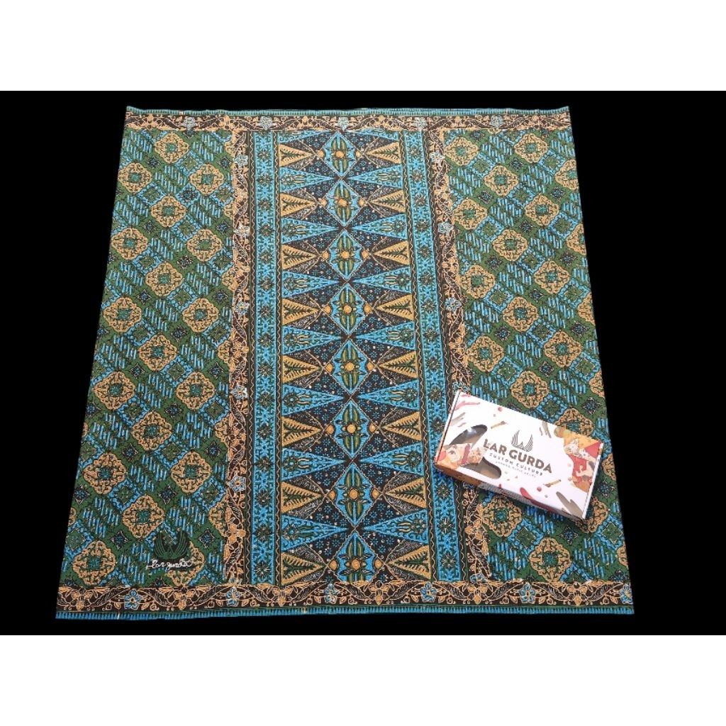 GRB009 Lar Gurda Granitan Series Sarung Batik Tradisional Semi Tulis Lar Gurda