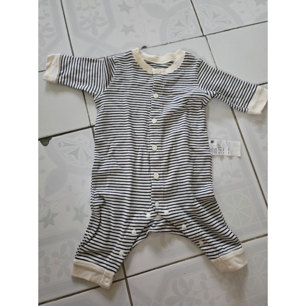 jumper bayi uniqlo preloved