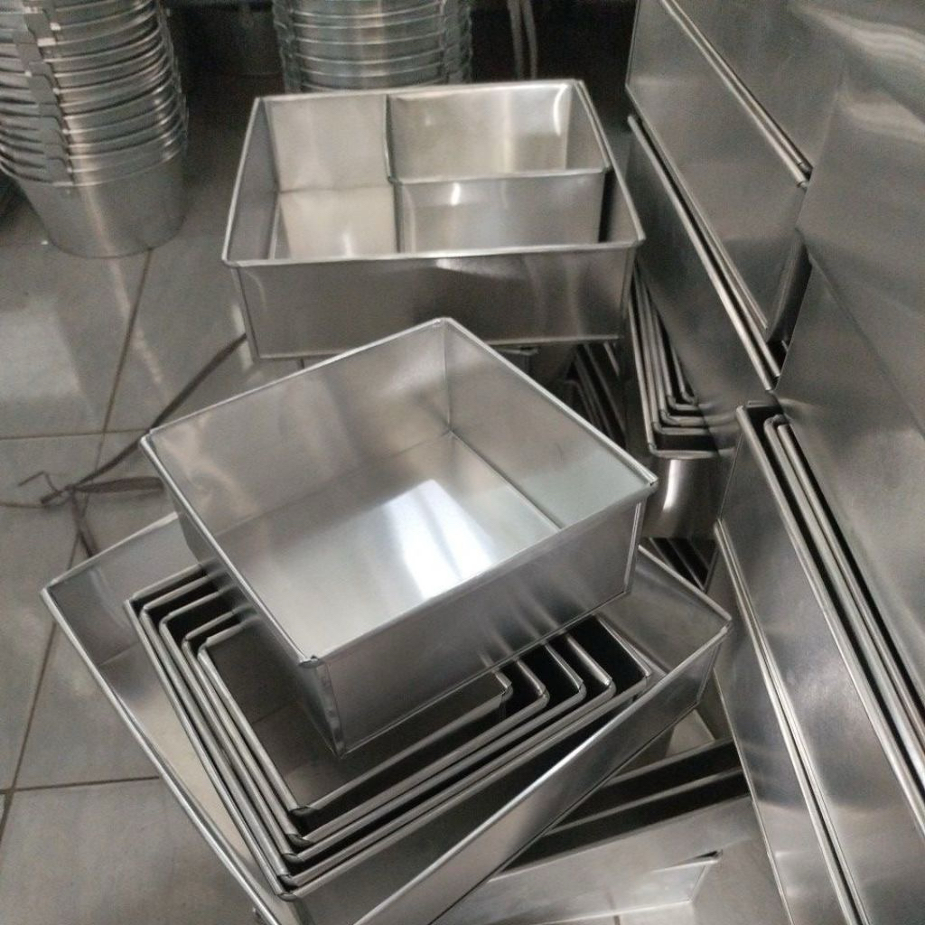 Loyang Kotak Persegi Alumunium Anti Lengket dan Tahan Karat 20x20x7