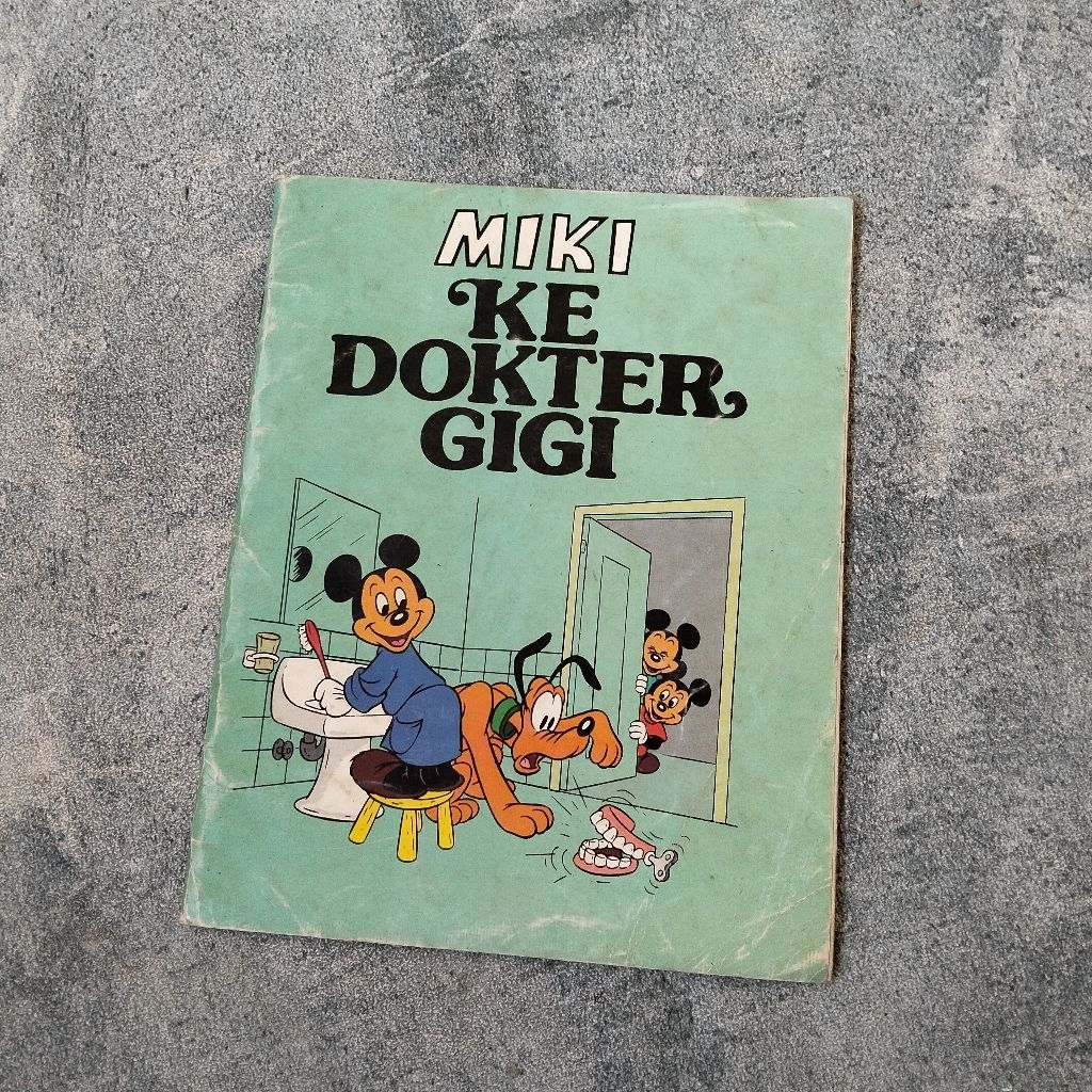 buku cerita anak Disney Miki ke dokter gigi, old vintage rare
