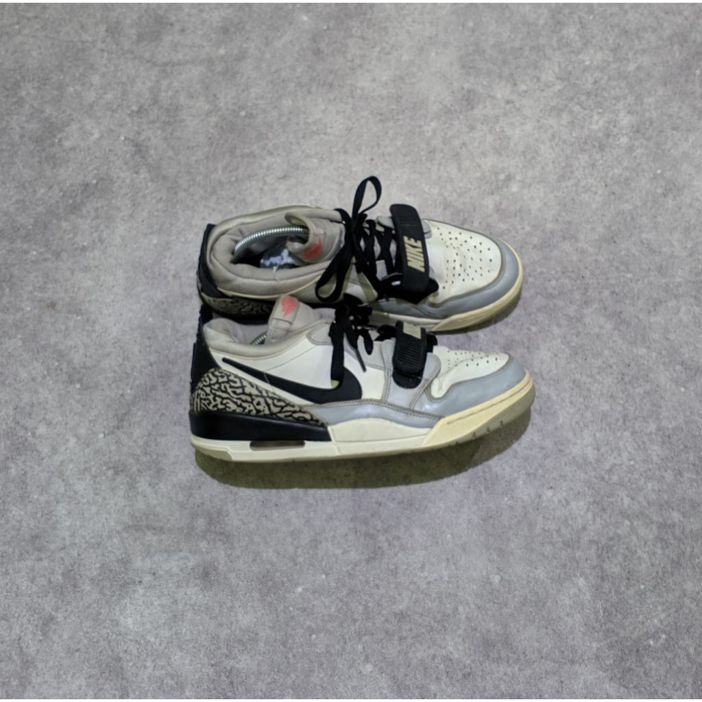NIKE AIR JORDAN LEGACY 312 ( size 44)