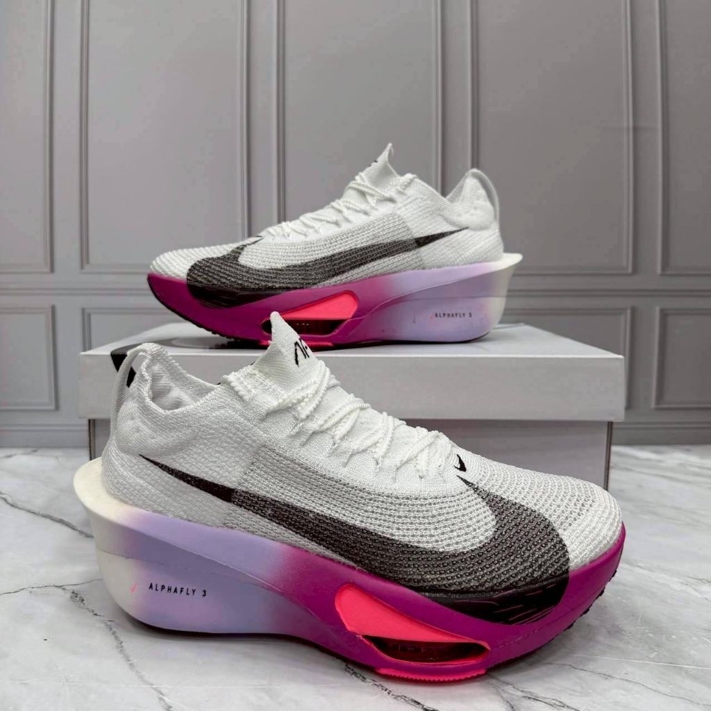 Sepatu lari mathon zoom fly 3 karbon pelat