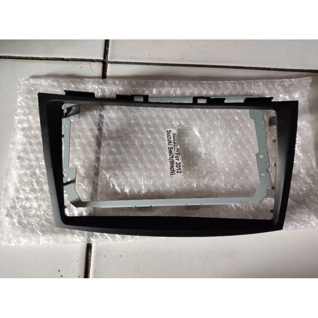 frame android mobil ertiga in frame ukuran 9 inch