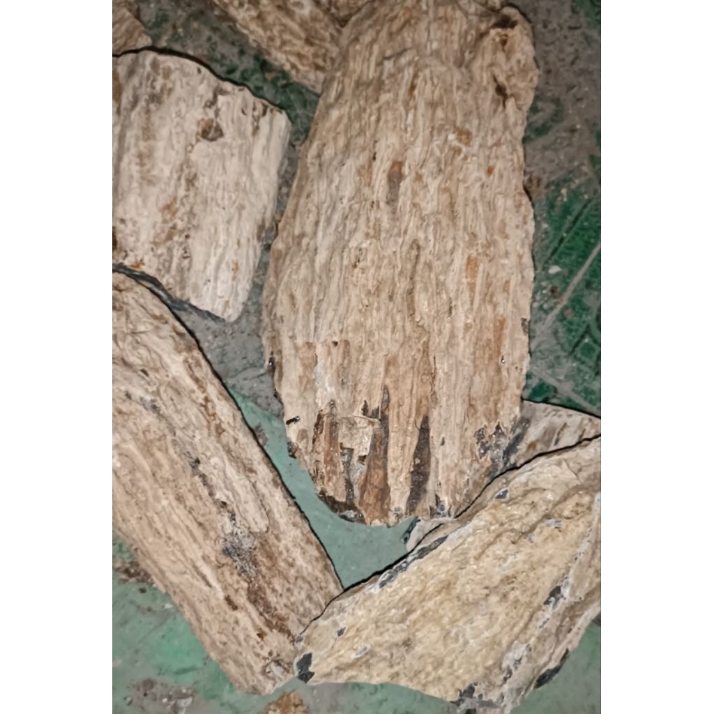 Batu damar super