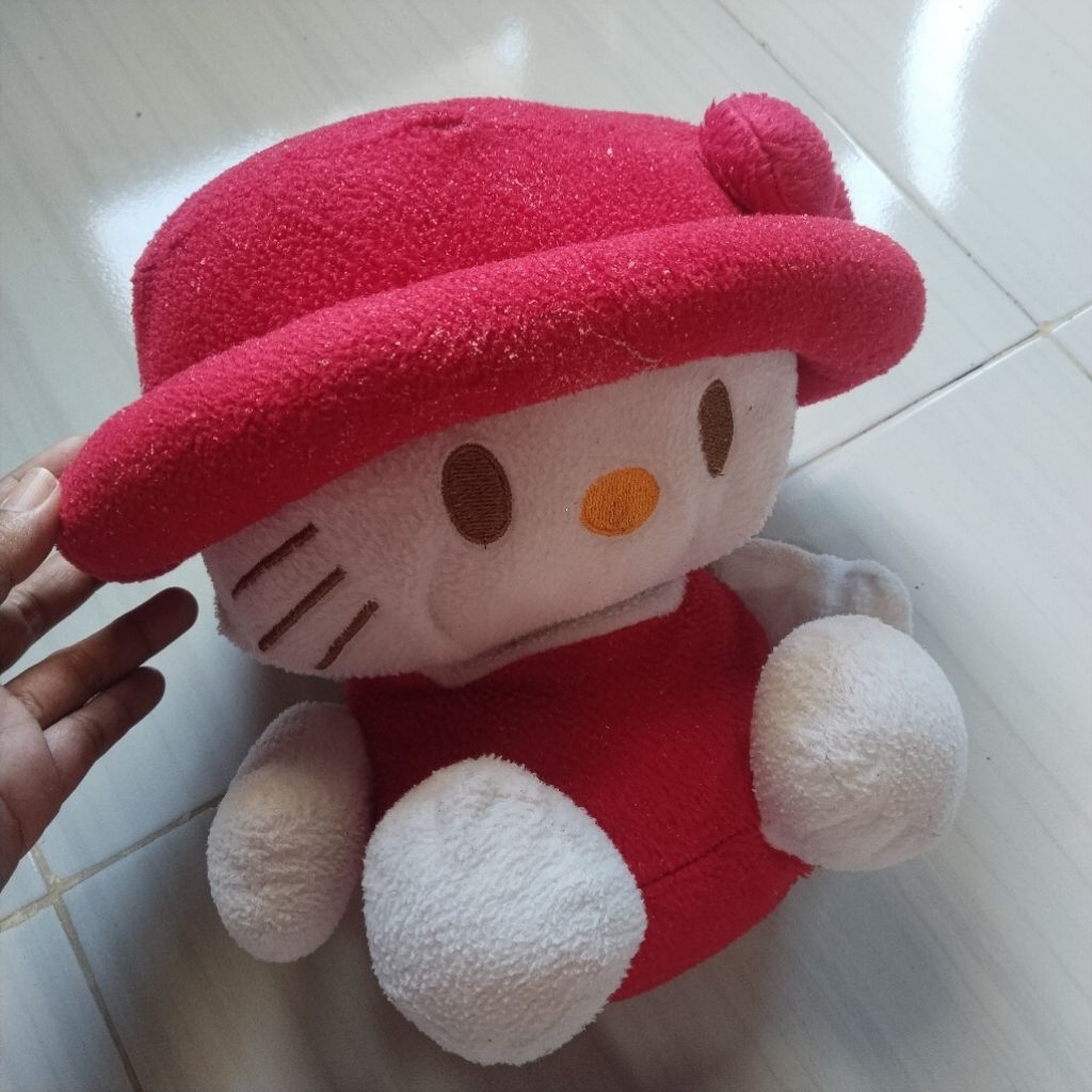 Boneka hello kitty topi bekas pribadi anak boneka preloved