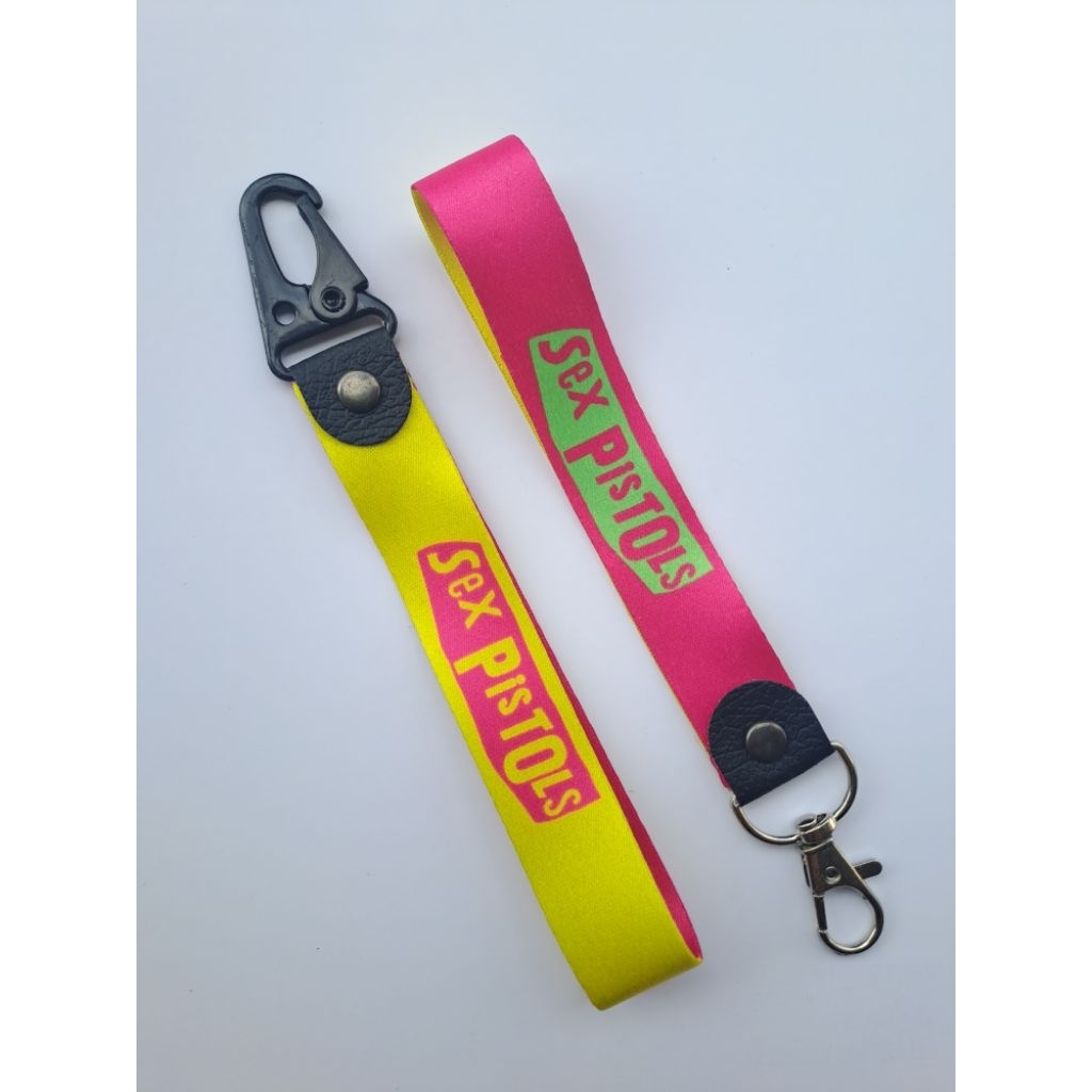 sex pistols keychain | gantungan kunci sex pistols