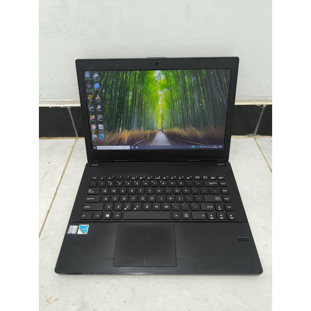 Asus Pro Intel Core i3 6006u Nvidia 920M RAM 4GB HDD 1TB