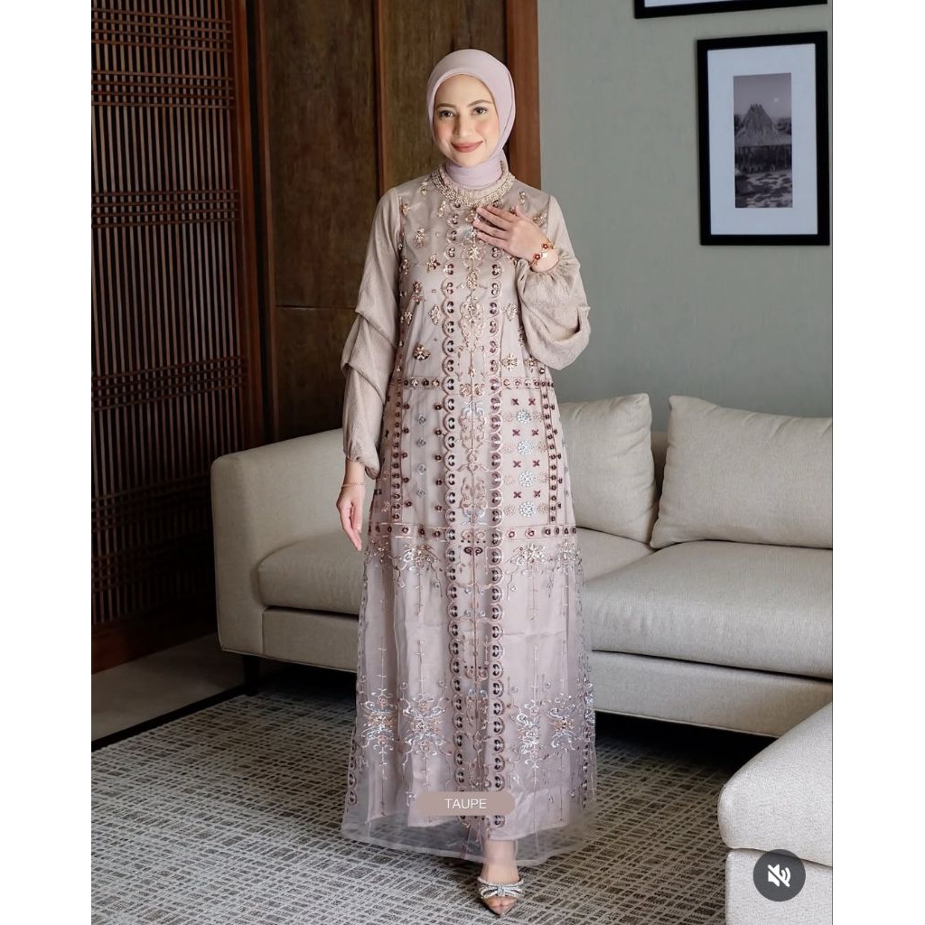 Dress Sarah The Label