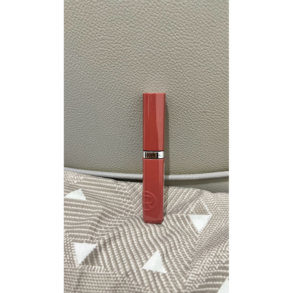 pl lipstik loreal paris infallible laque resistance shade 601
