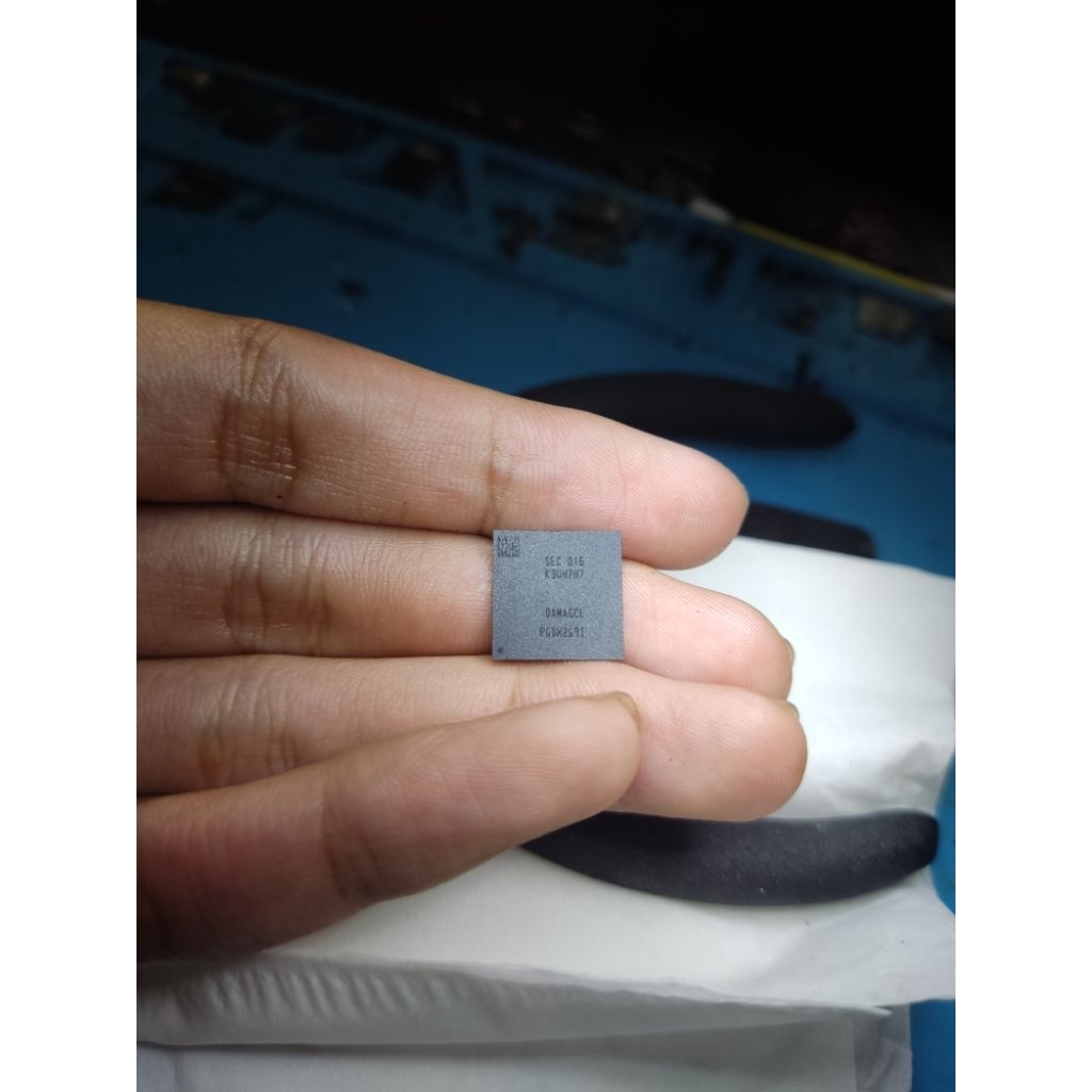 ic ram k3uh7h7 8gb, untuk P0C0 X3 PRO. Tested sebelum kirim