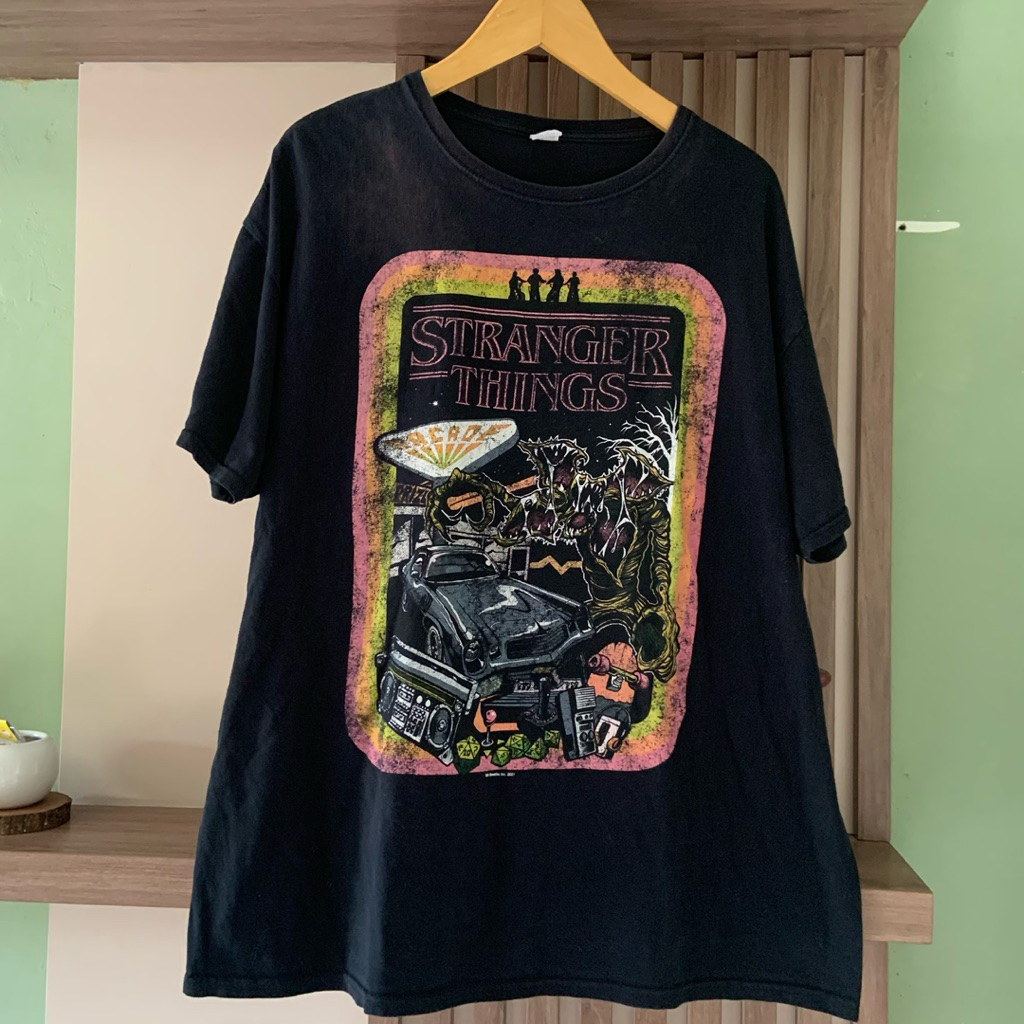 KAOS VINTAGE STRANGER THINGS OFFICIAL NETFLIX