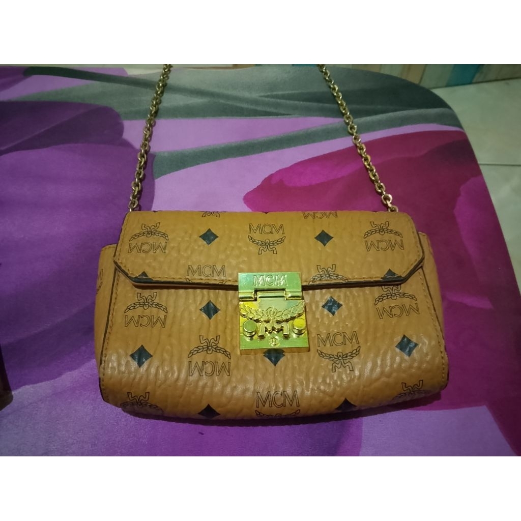 Tas kulit MCM