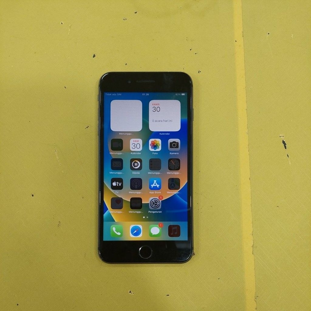 iphone 8plus  256gb ibox unit only