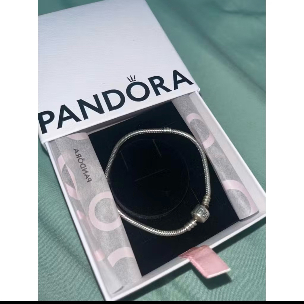 PRELOVED PANDORA BRACELET