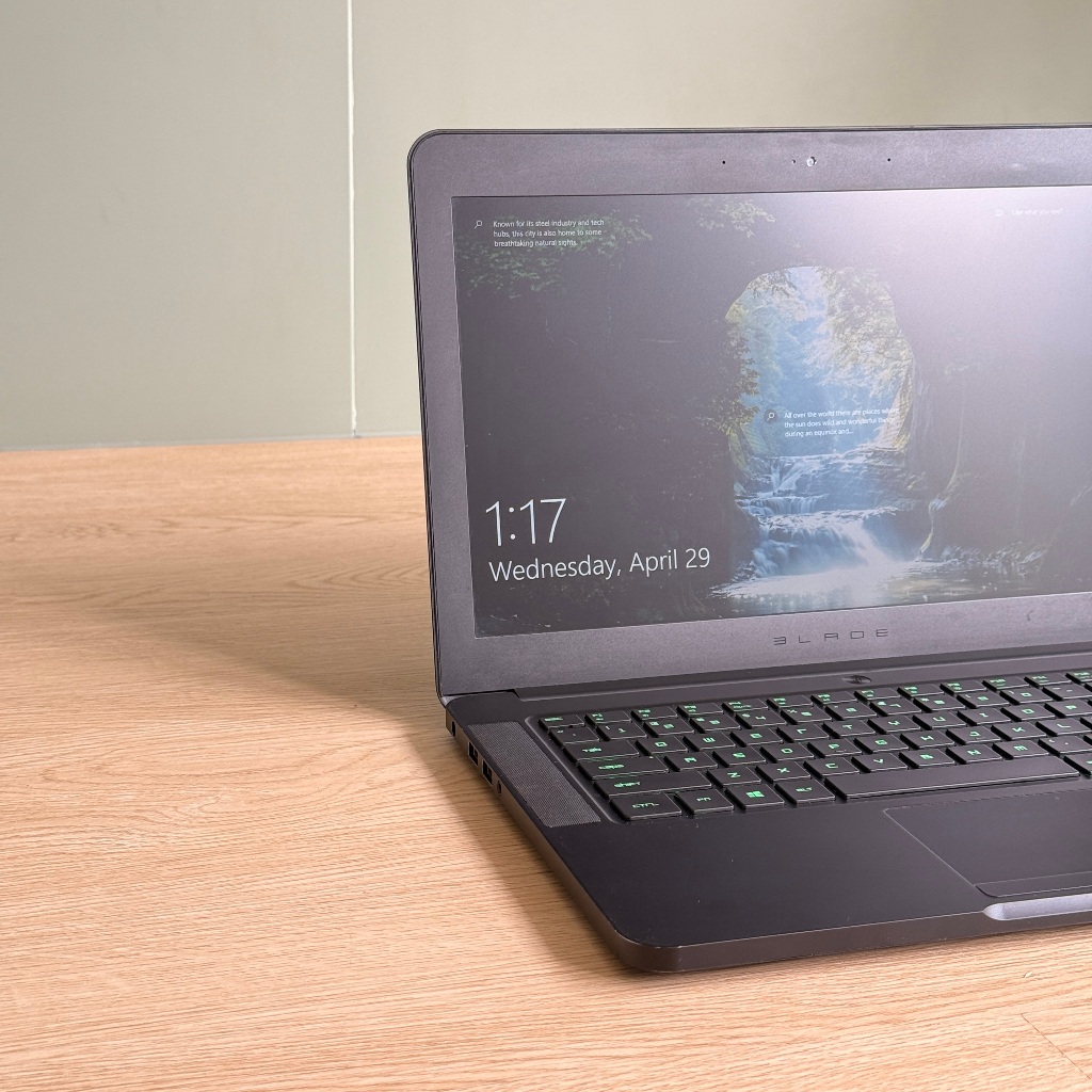 Laptop Razer Blade 2013 14 inch | RAM 8 | SSD 256 GB | Second Like New | Original | Unit + Charger |