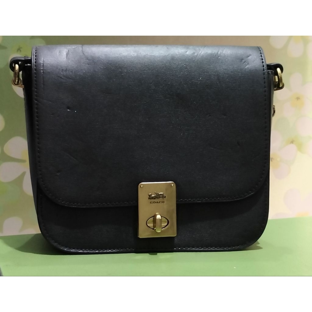 Preloved tas Coac Hutton Saddle Bag 20.7 x 19.5 x 5