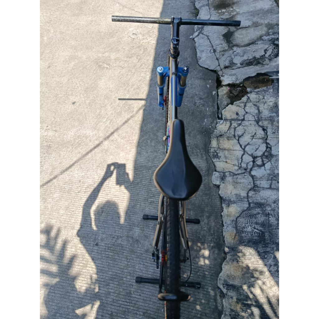For sale/ dijual frameset Wheeler titanium size 17, wheelset mavic crosmax slr 26, fork rockshock si