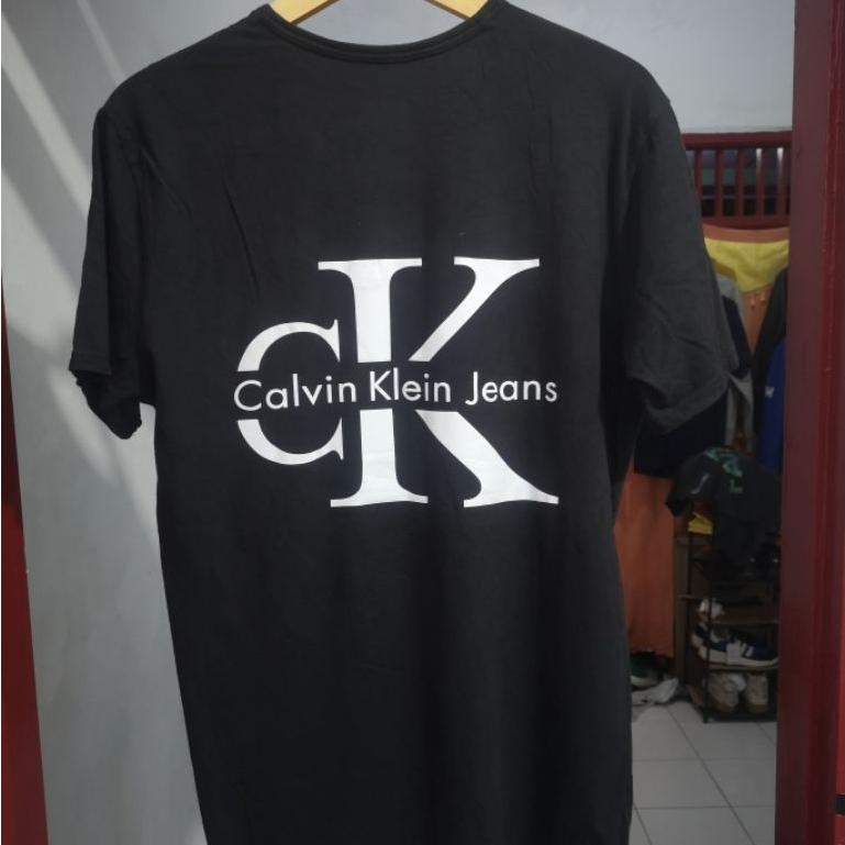 KAOS KASUAL SANTAI CALVIN KLEIN JEANS