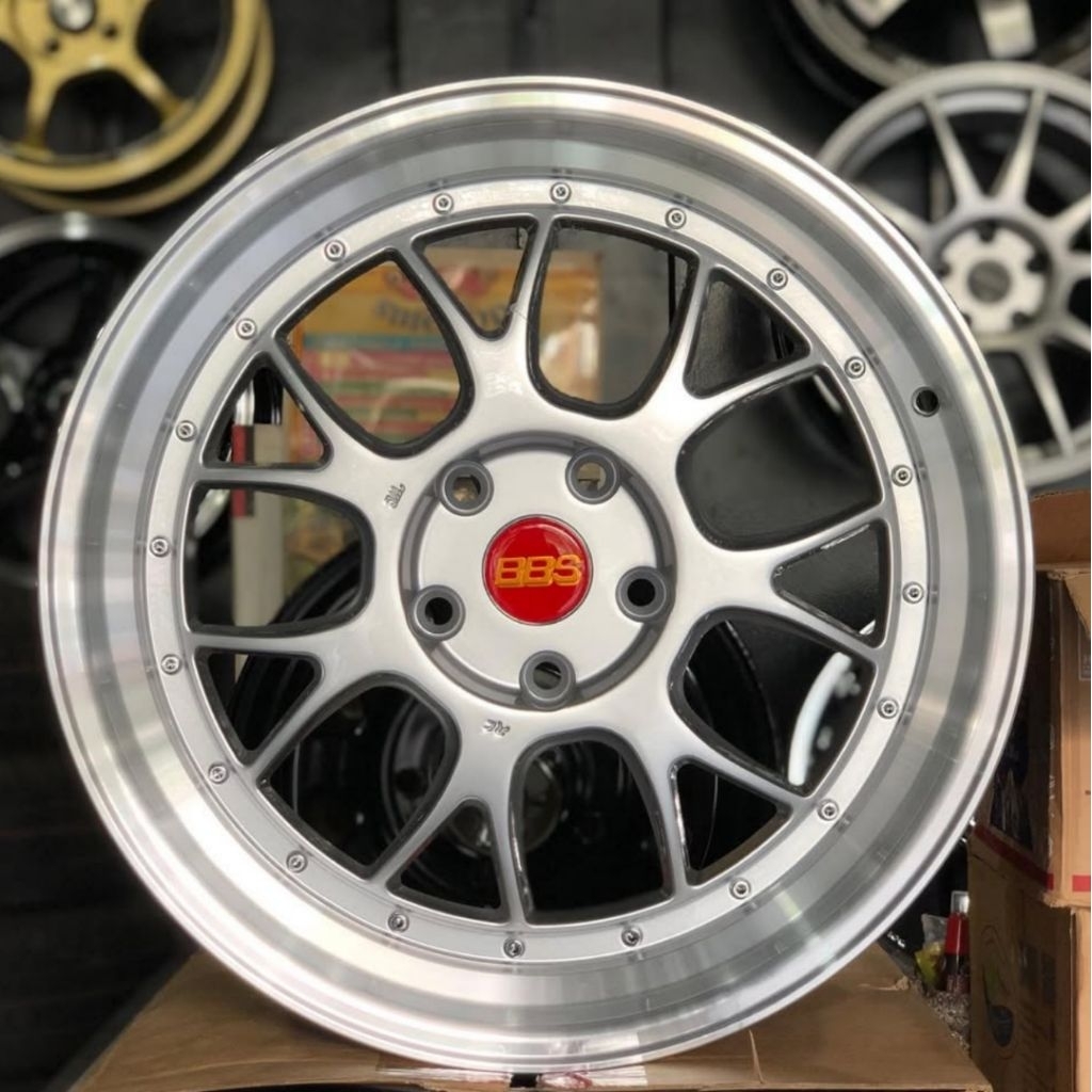 velg LMR FLOW FORMING r18 lebar 8,5 pcd 5x114,3 et 38 velg mobil ring 18 pnp mobil r18 reborn ventur