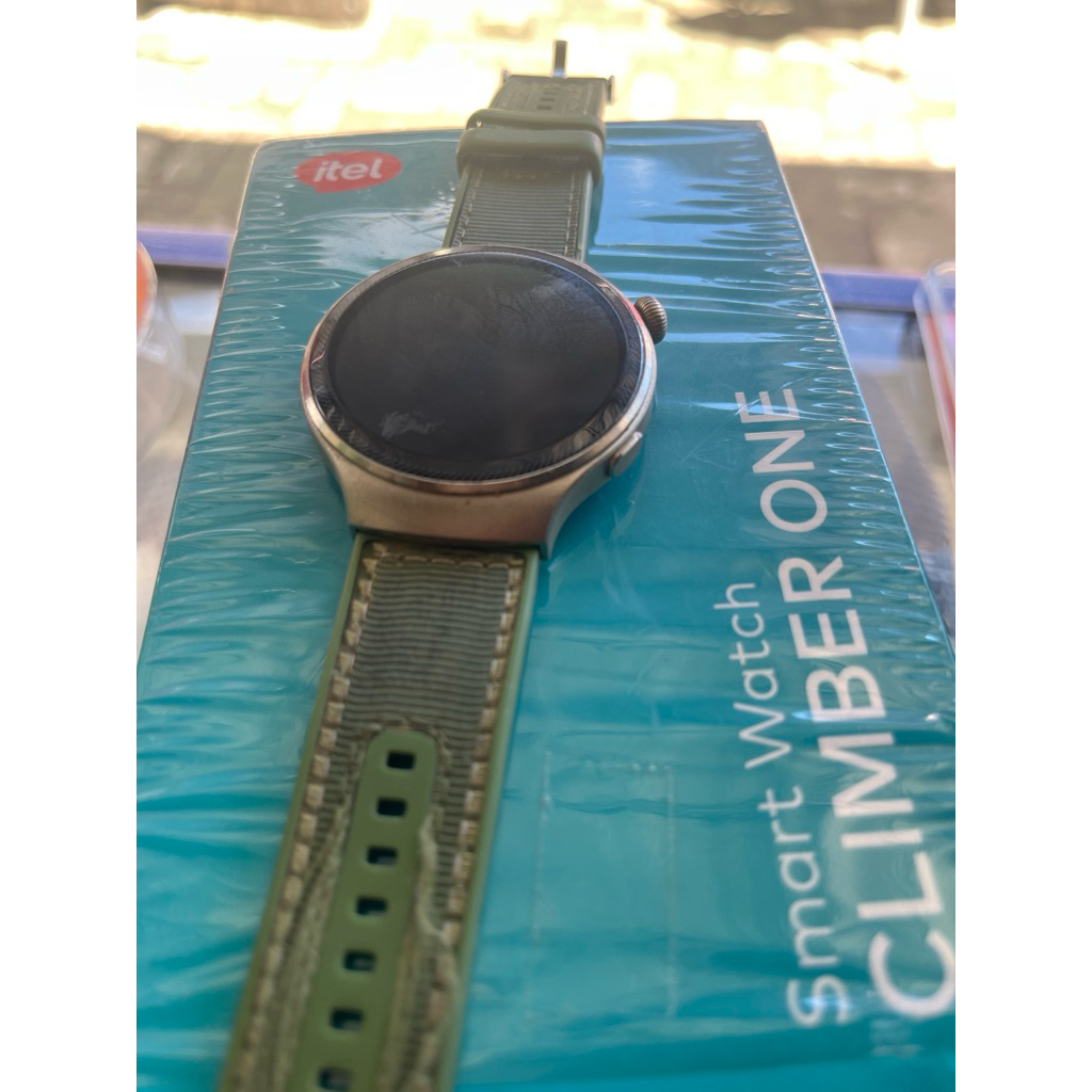 SMARTWATCH ITEL ISW 043 minus mesin mati