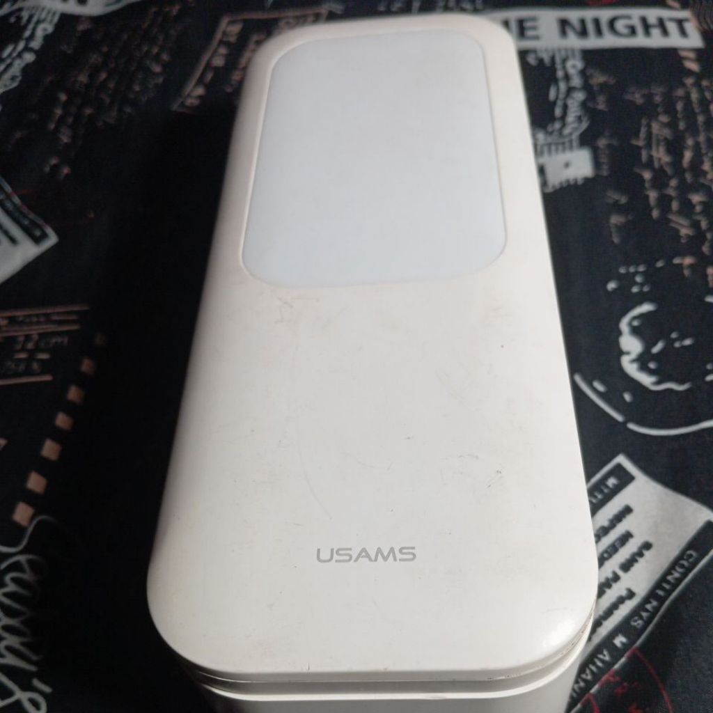 LAMPU + HOLDER/STAND HP USAMS US-ZB209