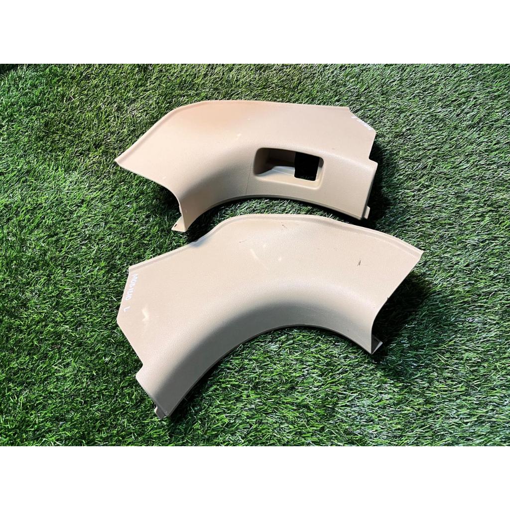 Side Lining Cover trim Tutup Bawah samping dashboard Honda Brio Mobilio kanan / kiri ori warna cream