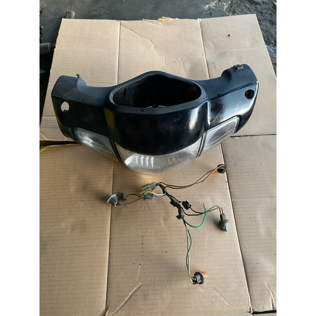 Batok totok depan belakang set reflektor sein honda kirana 125 original copotan ada reparasi sedikit