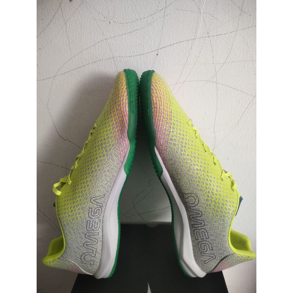 Specs Ls Omega Runtuboy SE