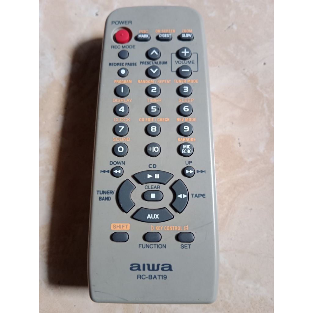 remot tape compo AIWA original