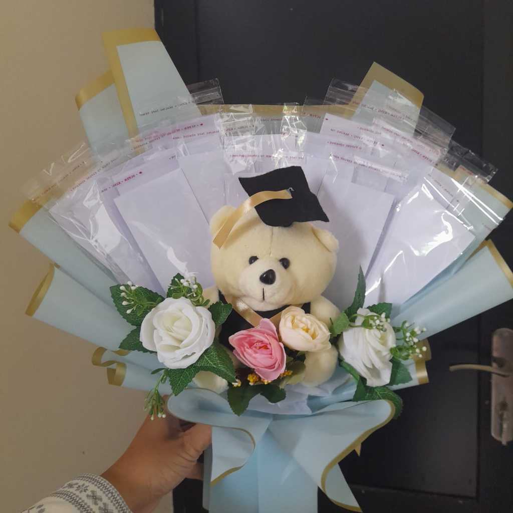 BUKET BONEKA WISUDA DAN UANG KOSONG ISI 10 15 20 SLOT